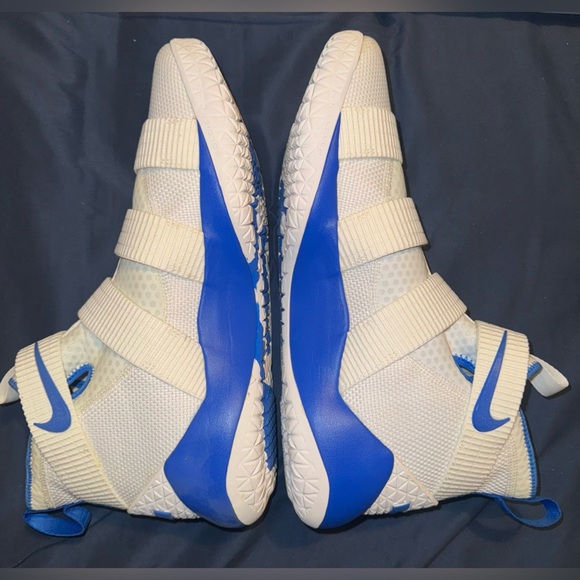 Nike LeBron Soldier 11 XI Size 13 TB White/Royal Blue/Metallic Silver NWB no lid - Picture 3 of 8